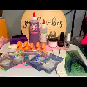Nail kit